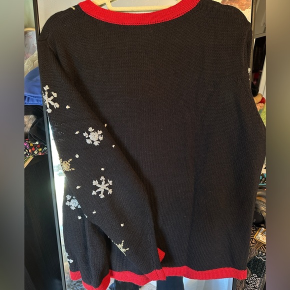 Basic Editions Festive Black and Red Cardigan - Picture 8 of 8